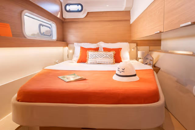 4_Orange_Double_Cabin_aae9417eb9